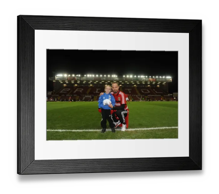 Framed Print : Bristol City vs Crawley Town: Sky Bet League One Clash at Ashton Gate - November 2013