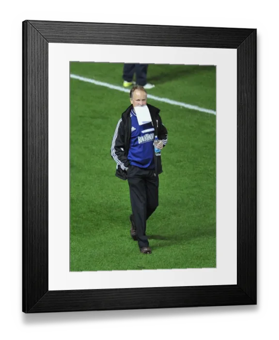 Framed Print : Sean O'Driscoll Leads Bristol City at Ashton Gate Against Crawley Town, November 2013 - Football Match