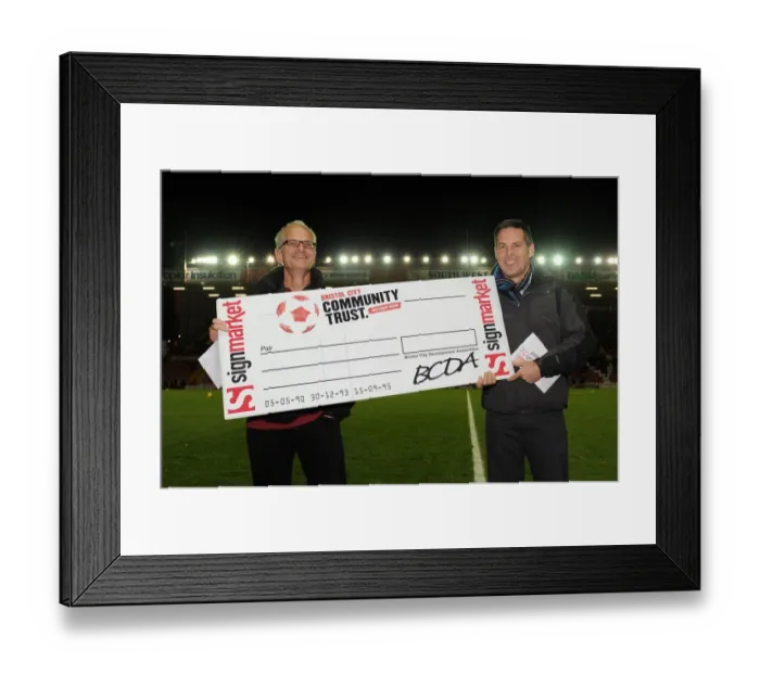 Framed Print : Half Time at Ashton Gate: Bristol City vs. Crawley Town, Sky Bet League One