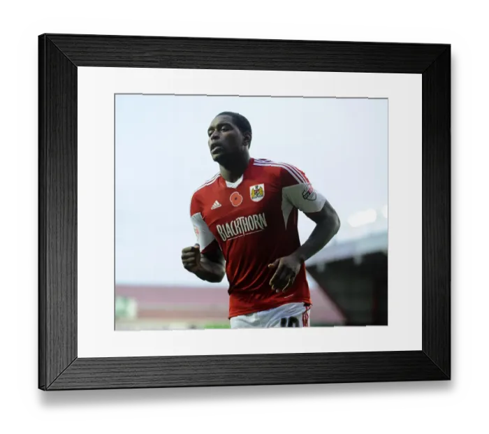 Framed Print : Jay Emmanuel-Thomas in FA Cup Action: Bristol City vs Dagenham and Redbridge, 2013 Framed Print : Jay Emmanuel-Thomas in FA Cup Action: Bristol City vs Dagenham and Redbridge, 2013