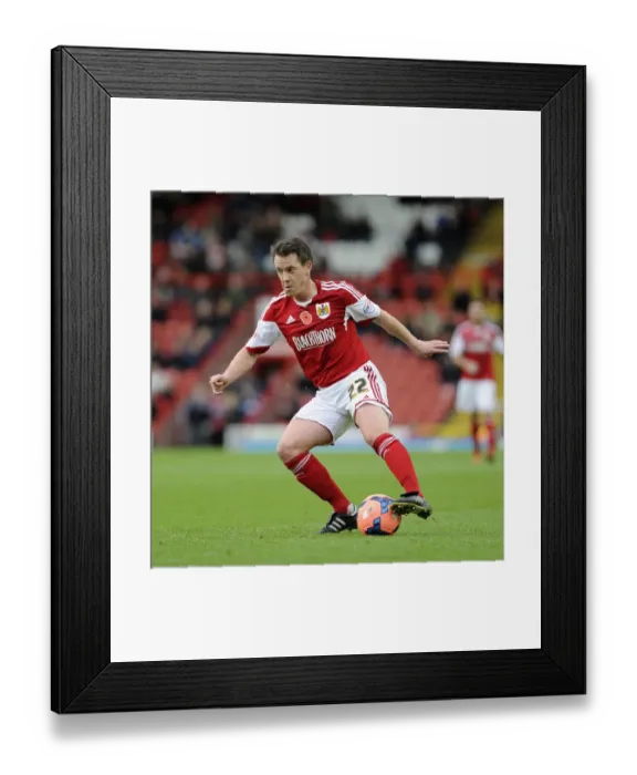 Framed Print : Nicky Shorey in Action: FA Cup First Round - Bristol City vs Dagenham and Redbridge