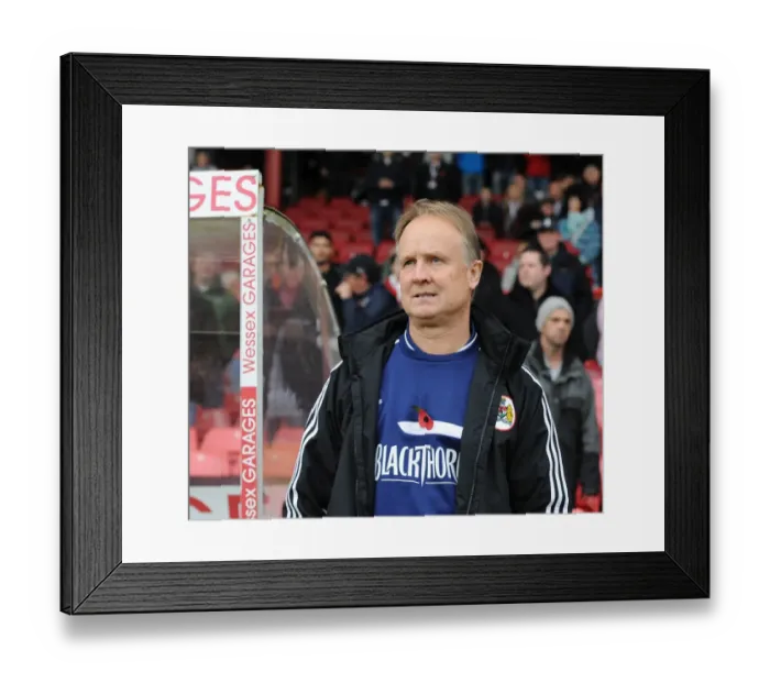 Framed Print : Sean O'Driscoll Leads Bristol City in FA Cup Clash against Dagenham and Redbridge Framed Print : Sean O'Driscoll Leads Bristol City in FA Cup Clash against Dagenham and Redbridge