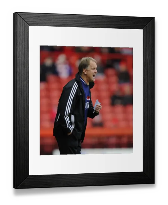 Framed Print : Sean O'Driscoll Leads Bristol City in FA Cup Battle against Dagenham and Redbridge