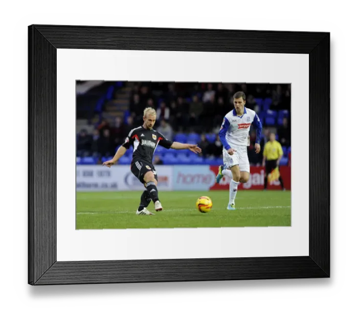 Framed Print : Bristol City's Simon Gillett Goes for Glory Against Tranmere in League One Clash Framed Print : Bristol City's Simon Gillett Goes for Glory Against Tranmere in League One Clash