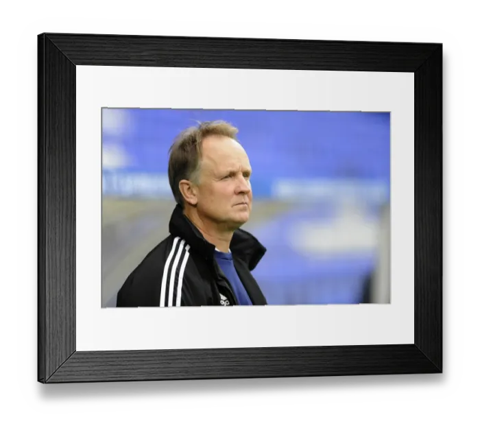 Framed Print : Sean O'Driscoll in Action: Leading Bristol City at Tranmere, November 2013 (Football Manager) Framed Print : Sean O'Driscoll in Action: Leading Bristol City at Tranmere, November 2013 (Football Manager)