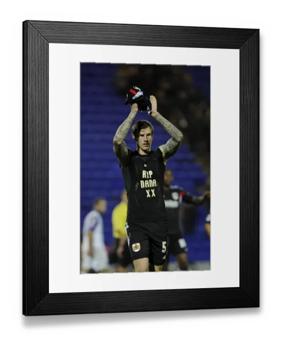 Framed Print : Aden Flint Pays Tribute: Bristol City vs Tranmere, 16-11-2013 Framed Print : Aden Flint Pays Tribute: Bristol City vs Tranmere, 16-11-2013