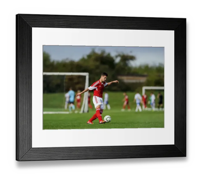 Framed Print : Young Star Aron Davies Shines: Bristol City U18 vs Brighton & Hove Albion U18 Football Match