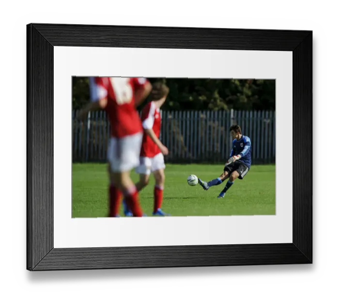 Framed Print : Max O'Leary in Action: Bristol City U18 vs Brighton & Hove Albion U18 Football Match Framed Print : Max O'Leary in Action: Bristol City U18 vs Brighton & Hove Albion U18 Football Match