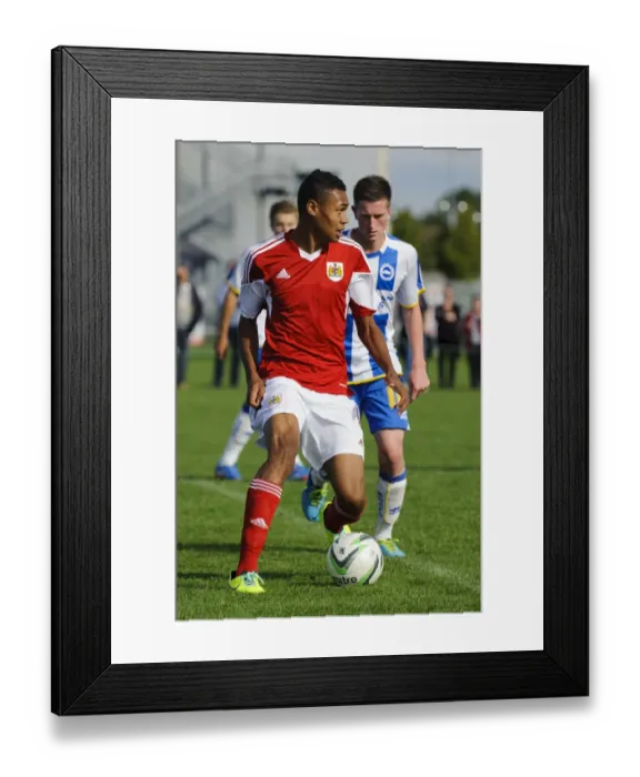 Framed Print : Marley Bishop of Bristol City U18s in Action Against Brighton & Hove Albion U18s, October 2013