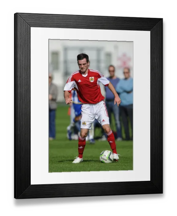 Framed Print : George Kellow in Action: Bristol City U18 vs Brighton & Hove Albion U18, October 5, 2013 Framed Print : George Kellow in Action: Bristol City U18 vs Brighton & Hove Albion U18, October 5, 2013