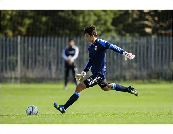 Max O'Leary in Action: Bristol City U18s vs Brighton & Hove Albion U18s Football Training Session