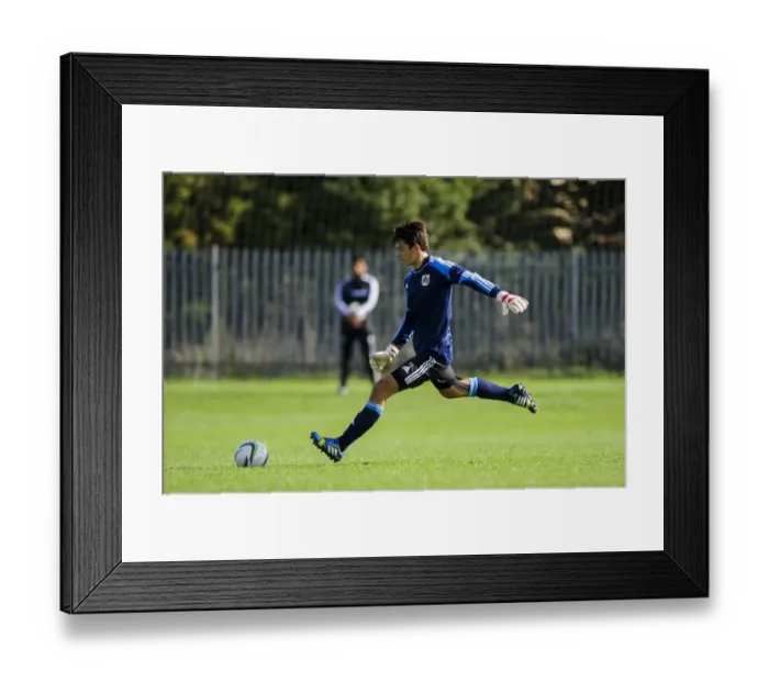 Framed Print : Max O'Leary in Action: Bristol City U18s vs Brighton & Hove Albion U18s Football Training Session Framed Print : Max O'Leary in Action: Bristol City U18s vs Brighton & Hove Albion U18s Football Training Session