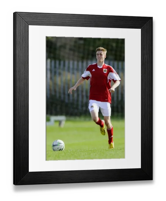 Framed Print : Harry Paice in Action: Bristol City U18s vs Brighton & Hove Albion U18s, October 2013 Framed Print : Harry Paice in Action: Bristol City U18s vs Brighton & Hove Albion U18s, October 2013