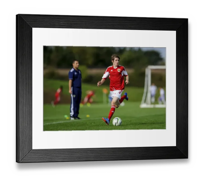 Framed Print : Tom Fry in Action: Bristol City U18 vs Brighton & Hove Albion U18, October 5, 2013 Framed Print : Tom Fry in Action: Bristol City U18 vs Brighton & Hove Albion U18, October 5, 2013