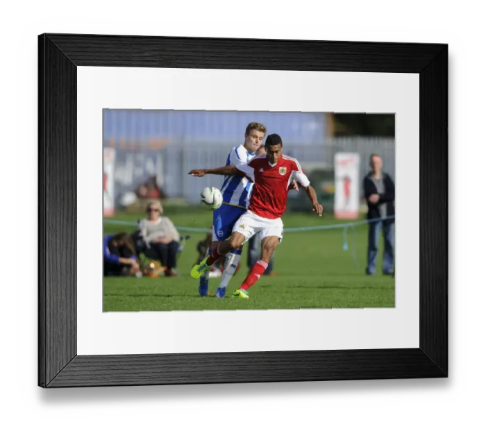 Framed Print : Marley Bishop in Action: Bristol City U18 vs Brighton & Hove Albion U18, October 5, 2013 Framed Print : Marley Bishop in Action: Bristol City U18 vs Brighton & Hove Albion U18, October 5, 2013