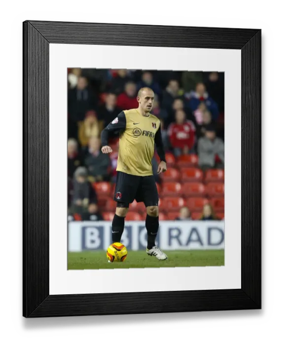 Framed Print : Scott Cuthbert in Action: Bristol City vs Leyton Orient, Sky Bet League One, November 2013