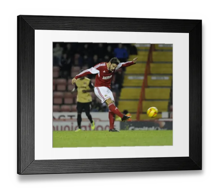 Framed Print : Marlon Pack Goes for Glory: Bristol City vs Leyton Orient, 2013 Framed Print : Marlon Pack Goes for Glory: Bristol City vs Leyton Orient, 2013