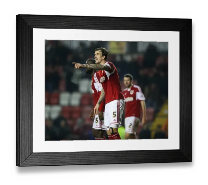 Framed Print : Aden Flint in Action: Bristol City vs Leyton Orient, November 2013 Framed Print : Aden Flint in Action: Bristol City vs Leyton Orient, November 2013