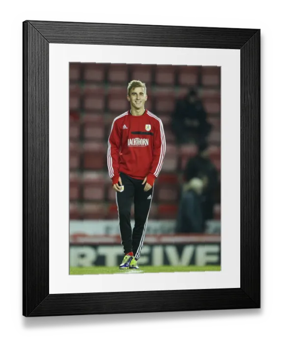 Framed Print : Bristol City vs Leyton Orient: Intense Football Action at Ashton Gate - November 2013 Framed Print : Bristol City vs Leyton Orient: Intense Football Action at Ashton Gate - November 2013