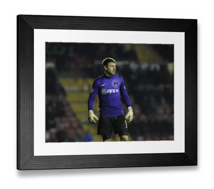 Framed Print : Jamie Jones in Action: Bristol City vs Leyton Orient, Sky Bet League One, November 2013