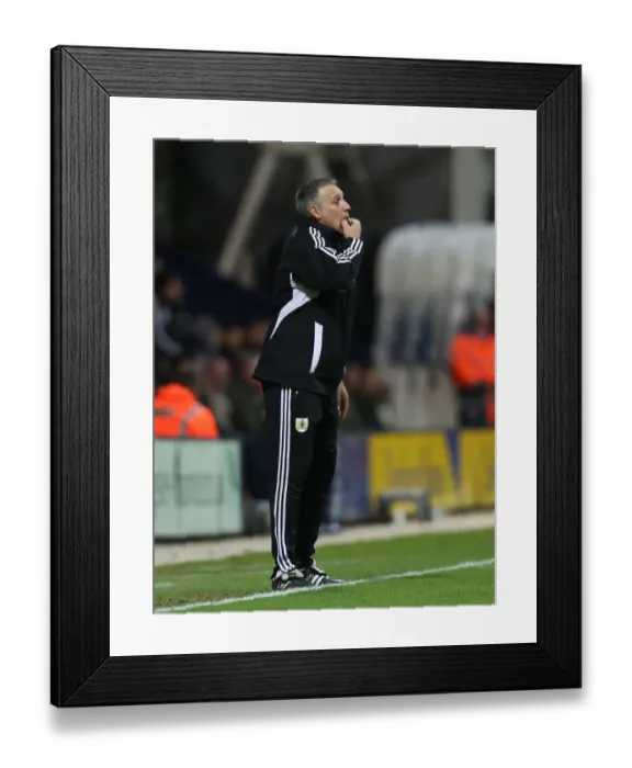 Framed Print : John Pemberton Leads Bristol City in Sky Bet League One Match against Preston North End Framed Print : John Pemberton Leads Bristol City in Sky Bet League One Match against Preston North End