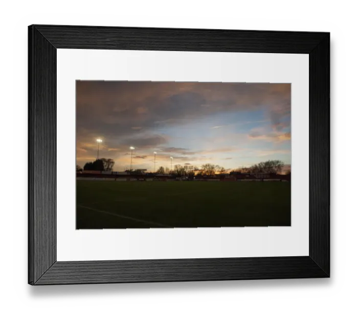 Framed Print : Bristol City at The Lamb Ground: FA Cup Second Round Match against Tamworth Framed Print : Bristol City at The Lamb Ground: FA Cup Second Round Match against Tamworth