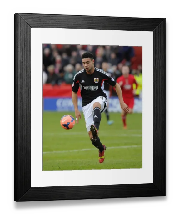 Framed Print : Derrick Williams in Action: Tamworth vs. Bristol City FA Cup Clash, December 2013