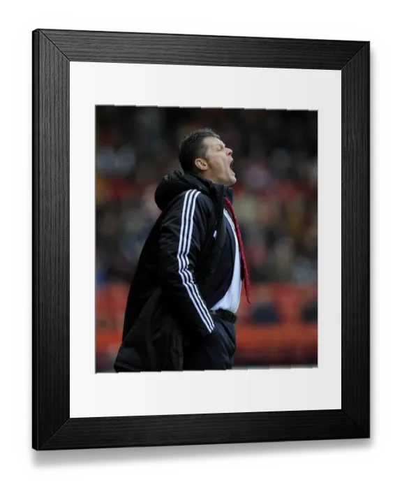 Framed Print : Steve Cotterill Leads Bristol City in Sky Bet League One Match Against Rotherham United (December 2013) Framed Print : Steve Cotterill Leads Bristol City in Sky Bet League One Match Against Rotherham United (December 2013)