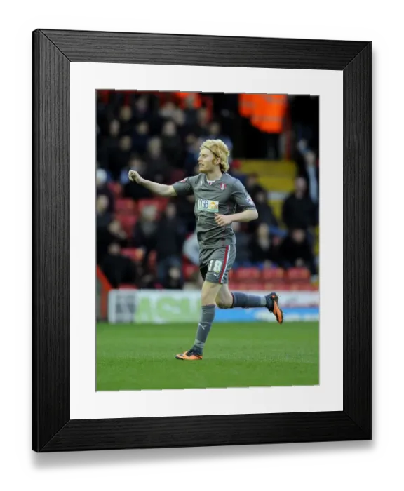 Framed Print : Ben Pringle's Goal Celebration: Bristol City vs Rotherham United, Sky Bet League One, 14th December 2013 Framed Print : Ben Pringle's Goal Celebration: Bristol City vs Rotherham United, Sky Bet League One, 14th December 2013