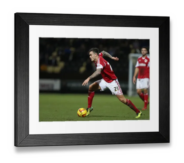 Framed Print : Marlon Pack of Bristol City in Action against Notts County, Sky Bet League One, December 2013 Framed Print : Marlon Pack of Bristol City in Action against Notts County, Sky Bet League One, December 2013
