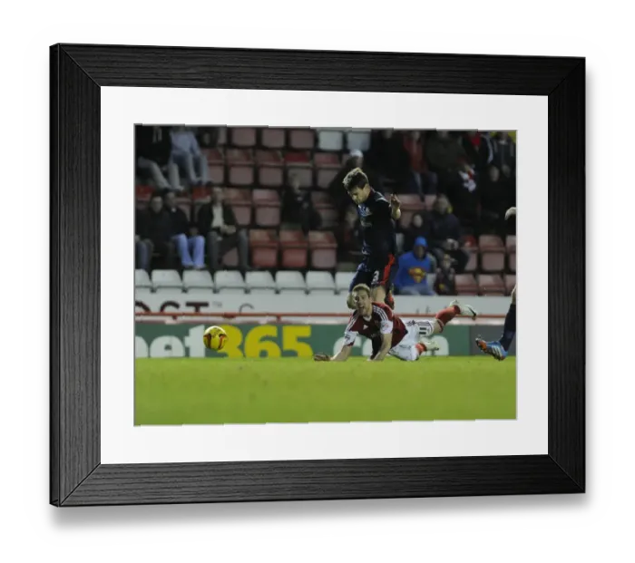 Framed Print : Bristol City vs Walsall: Scott Wagstaff Faces Andy Taylor Challenge Framed Print : Bristol City vs Walsall: Scott Wagstaff Faces Andy Taylor Challenge