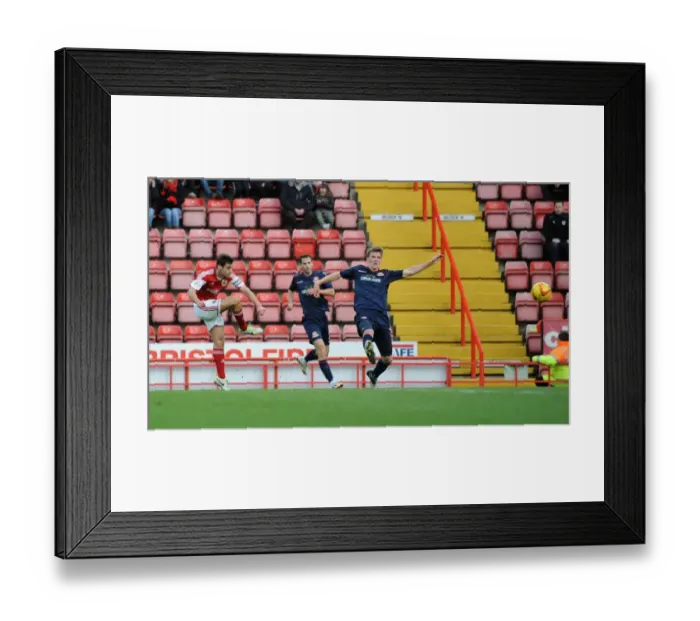 Framed Print : Bristol City's Sam Baldock Goes for Glory: A Thrilling Moment from the Bristol City vs. Walsall Football Match, December 2013