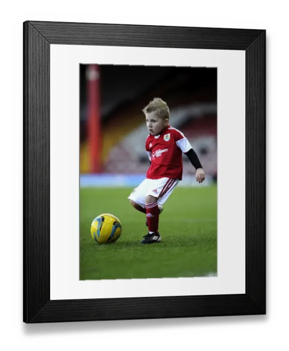 Framed Print : Football Rivalry: Bristol City vs Walsall at Ashton Gate (December 2013) - A Clash of Clubs in Sky Bet League One