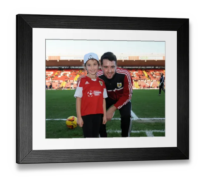 Framed Print : Bristol City vs Walsall Clash in Sky Bet League One at Ashton Gate, December 2013 Framed Print : Bristol City vs Walsall Clash in Sky Bet League One at Ashton Gate, December 2013