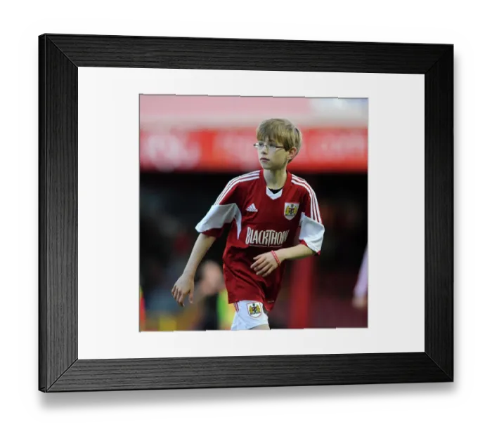 Framed Print : Bristol City vs Walsall Football Match at Ashton Gate, December 2013 Framed Print : Bristol City vs Walsall Football Match at Ashton Gate, December 2013