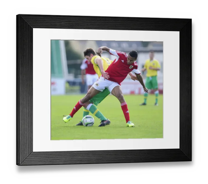 Framed Print : Marley Bishop in Action: Bristol City U18s vs. Sheffield United