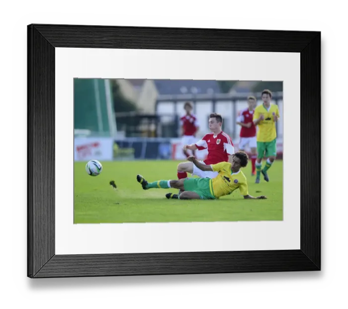 Framed Print : Intense Action: Jamie Horgan of Bristol City U18s vs Sheffield United U18s Framed Print : Intense Action: Jamie Horgan of Bristol City U18s vs Sheffield United U18s