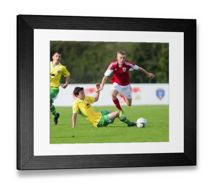 Framed Print : Joe Morrell in Action: Bristol City U18s vs Sheffield United Framed Print : Joe Morrell in Action: Bristol City U18s vs Sheffield United