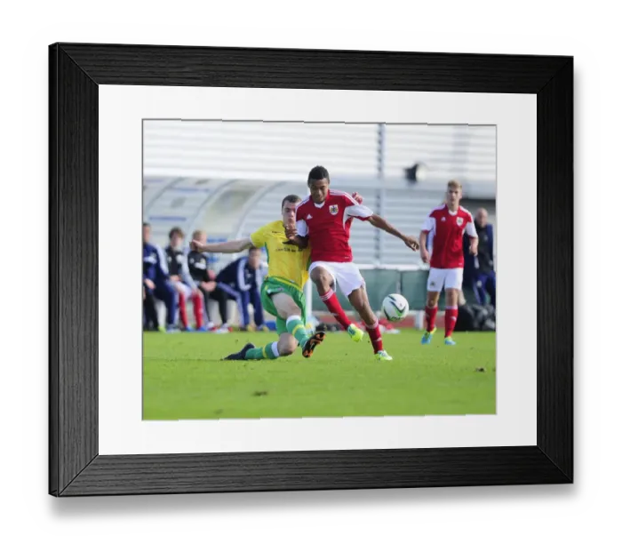 Framed Print : Young Star Marley Bishop in Action: Bristol City U18 vs Sheffield United U18s, Football Youth League Framed Print : Young Star Marley Bishop in Action: Bristol City U18 vs Sheffield United U18s, Football Youth League