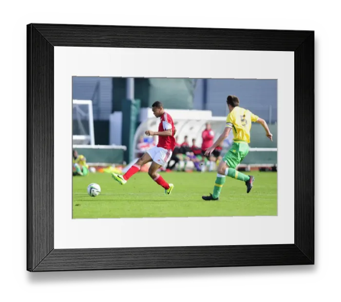 Framed Print : Bristol City U18's Marley Bishop Scores Dramatic Goal Against Sheffield United U18's Framed Print : Bristol City U18's Marley Bishop Scores Dramatic Goal Against Sheffield United U18's
