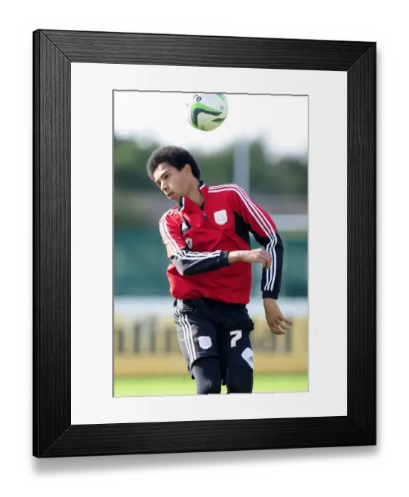 Framed Print : Jojo Wollacott in Action: Bristol City U18s vs Sheffield United Football Match