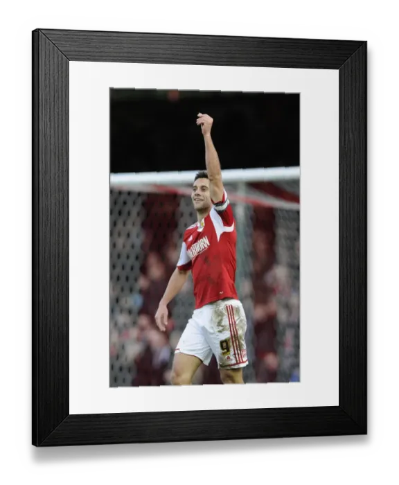Framed Print : Bristol City's Sam Baldock Roars in Triumph After Scoring Against Stevenage (December 2013) Framed Print : Bristol City's Sam Baldock Roars in Triumph After Scoring Against Stevenage (December 2013)