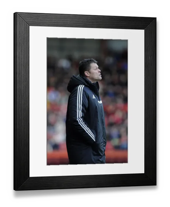 Framed Print : Steve Cotterill in Action: Bristol City Manager at Ashton Gate, December 2013 (vs Stevenage) Framed Print : Steve Cotterill in Action: Bristol City Manager at Ashton Gate, December 2013 (vs Stevenage)