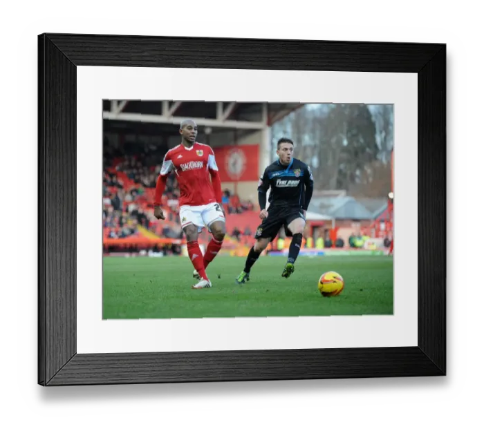 Framed Print : Marvin Elliott in Action for Bristol City against Stevenage, Sky Bet League One, December 2013 Framed Print : Marvin Elliott in Action for Bristol City against Stevenage, Sky Bet League One, December 2013