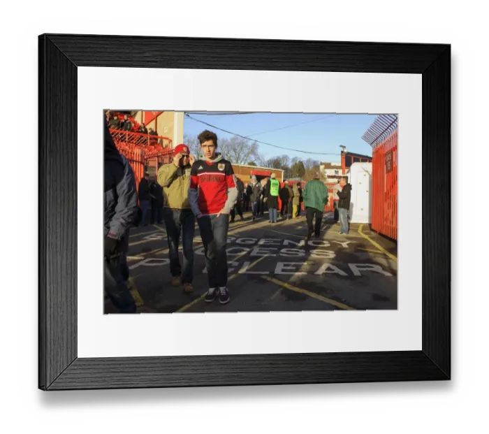 Framed Print : Bristol City FC: Fans Gathering at Ashton Gate Ahead of Sky Bet League One Clash with Stevenage (December 2013) Framed Print : Bristol City FC: Fans Gathering at Ashton Gate Ahead of Sky Bet League One Clash with Stevenage (December 2013)