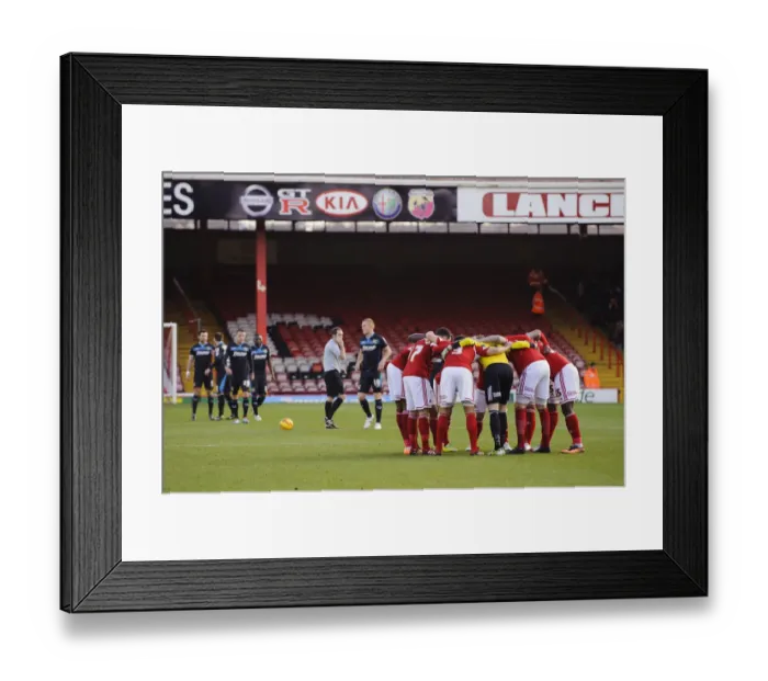 Framed Print : Bristol City Players Huddle Before Sky Bet League One Match Against Stevenage
