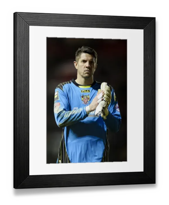 Framed Print : Dejected Stevenage Goalkeeper Steve Arnold After Bristol City's 4-1 Victory Framed Print : Dejected Stevenage Goalkeeper Steve Arnold After Bristol City's 4-1 Victory