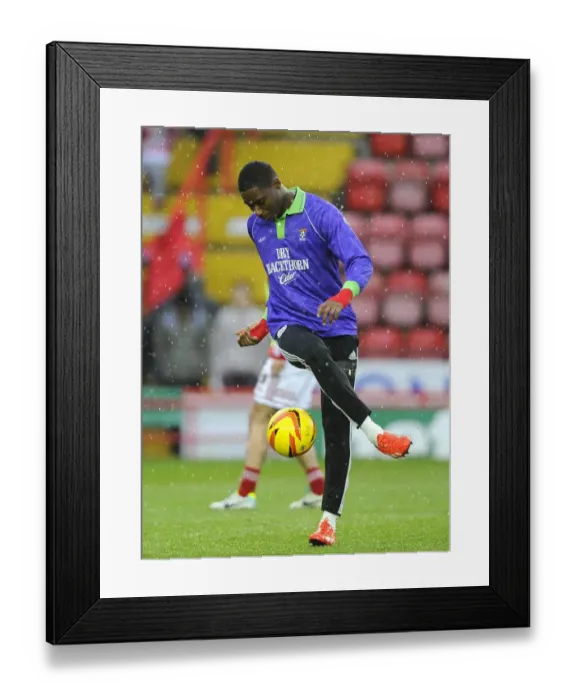 Framed Print : Bristol City's Jordan Wynter Warming Up Ahead of FA Cup Clash Against Watford