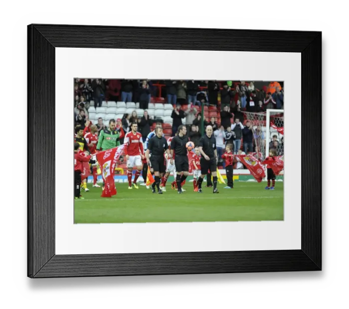 Framed Print : Bristol City vs. Watford: A FA Cup Battle at Ashton Gate (January 4, 2014) Framed Print : Bristol City vs. Watford: A FA Cup Battle at Ashton Gate (January 4, 2014)