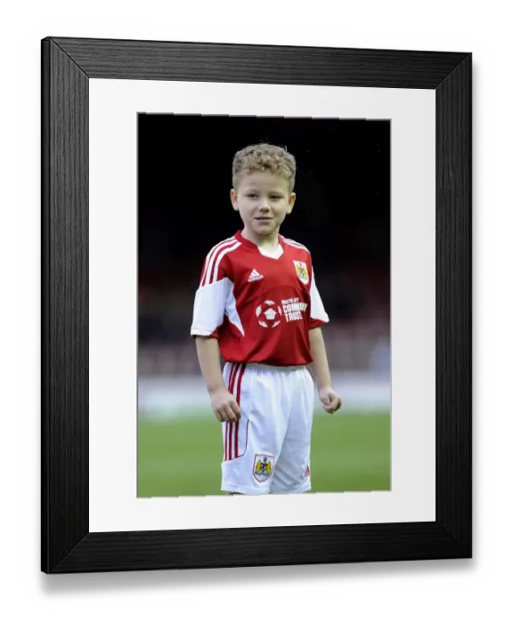 Framed Print : Bristol City vs. Watford: FA Cup Third Round Battle at Ashton Gate - Football Rivalry Intensifies Framed Print : Bristol City vs. Watford: FA Cup Third Round Battle at Ashton Gate - Football Rivalry Intensifies